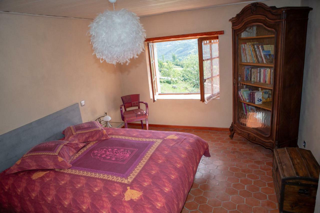 Gaïa, maison d'hôtes Verdon, vue féerique Blieux Esterno foto