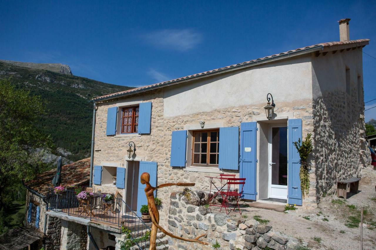 Gaïa, maison d'hôtes Verdon, vue féerique Blieux Esterno foto