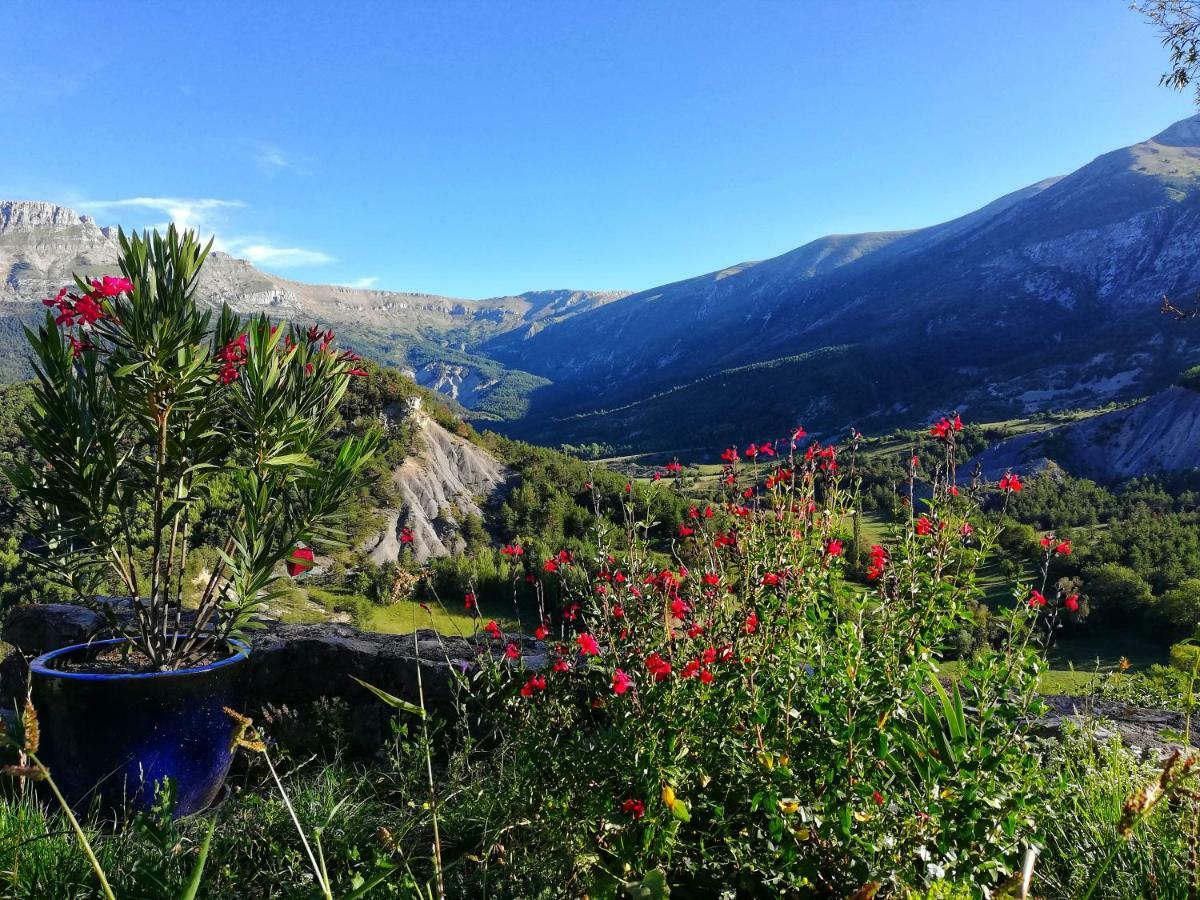 Gaïa, maison d'hôtes Verdon, vue féerique Blieux Esterno foto
